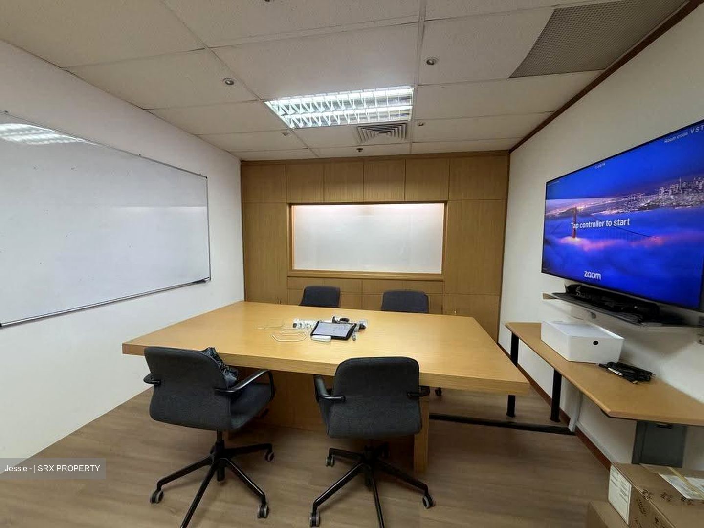 International Plaza (D2), Office #635439211